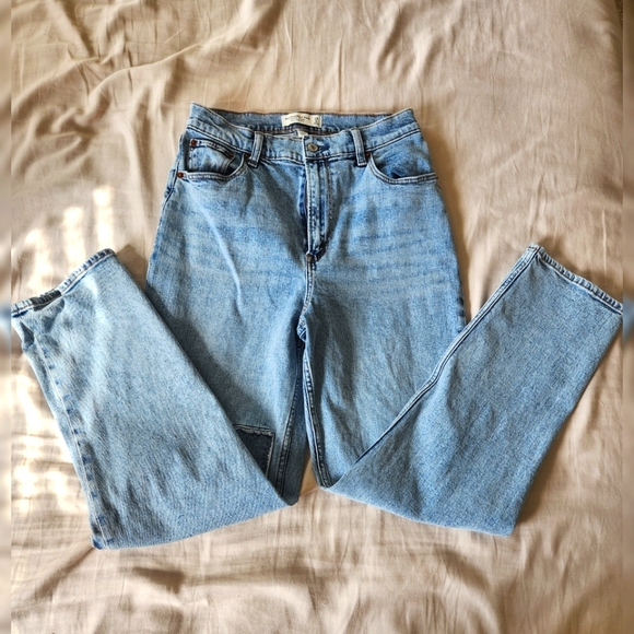 Abercrombie & Fitch Denim - Abercrombie & Fitch Curve Love Size 28/6.